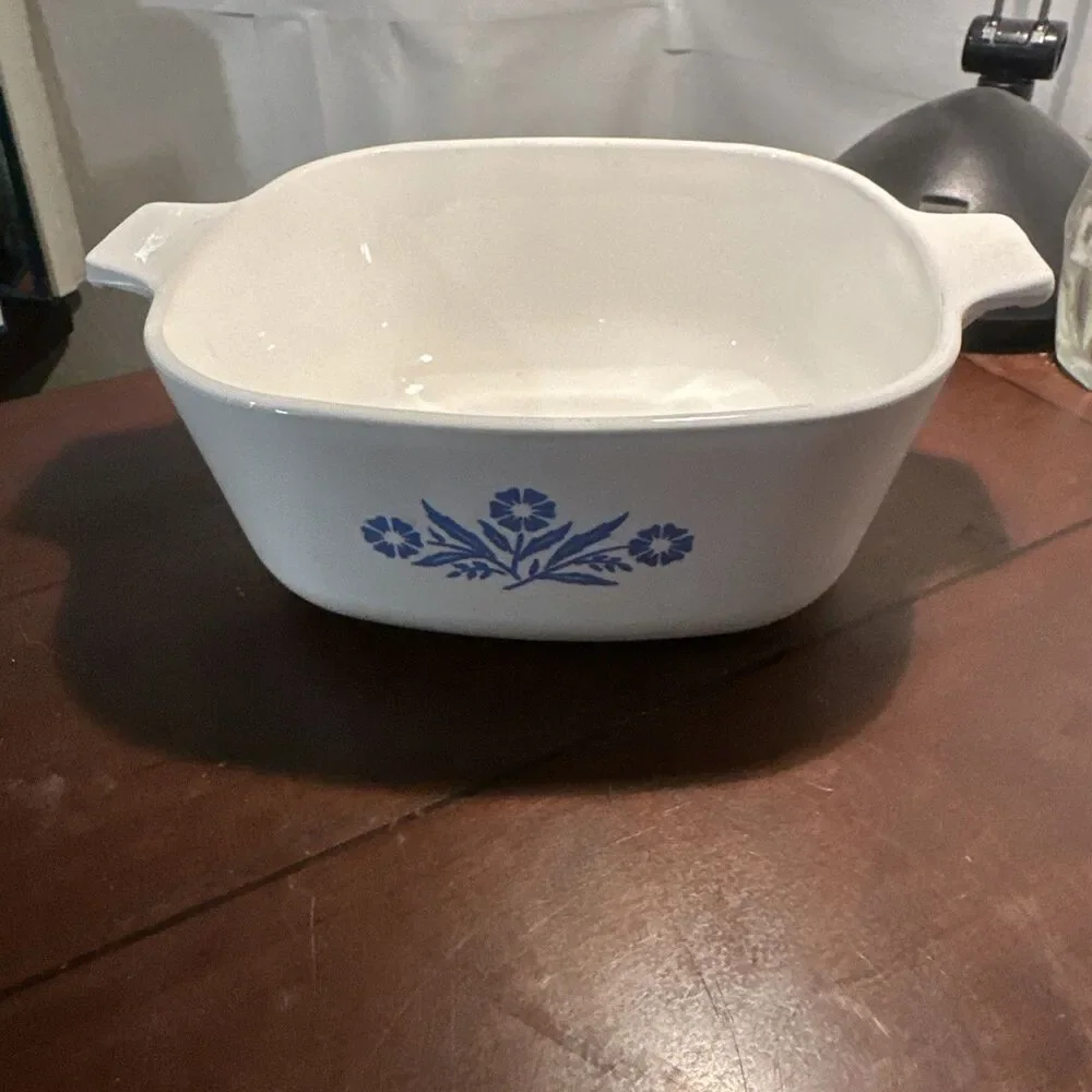Vintage Pyrex  Blue Cornflower Corning Ware 1.5 Quart P-1 1/2-B Without Lid